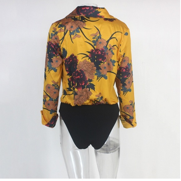 🎉 Host Pick! 🎉 NEW! Silk Floral Bodysuit - Picture 6 of 8